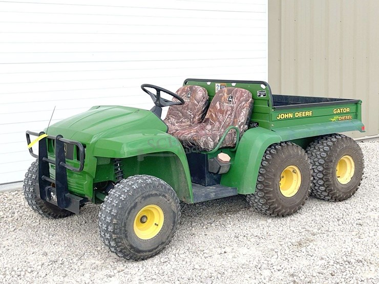 john-deere-gator-image-2