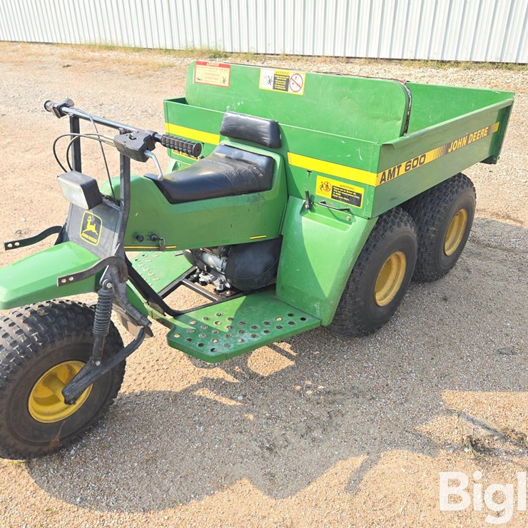 JOHN DEERE 600