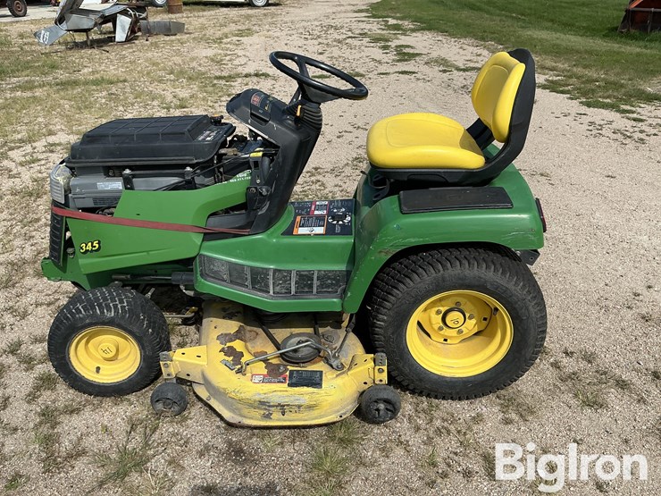 john-deere-345-image-8