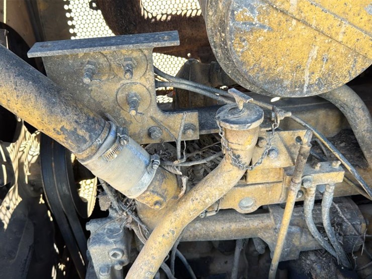 1989-caterpillar-d4h-image-7