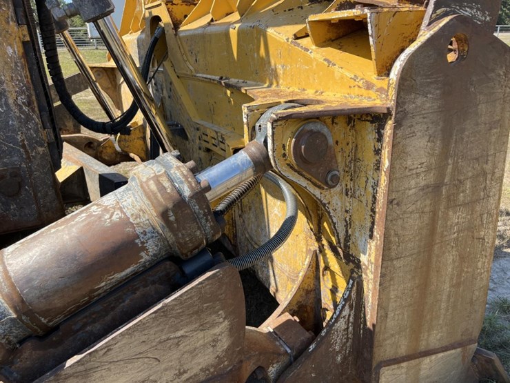 john-deere-1050-image-11