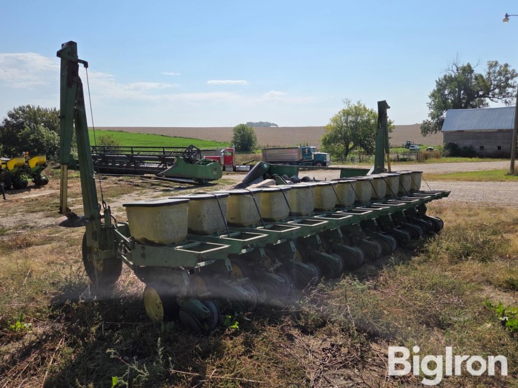 john-deere-7100-image-7