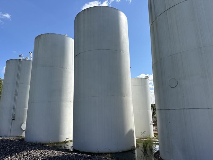 #3119-•-approx-22'x11'-fuel-tank-image-2