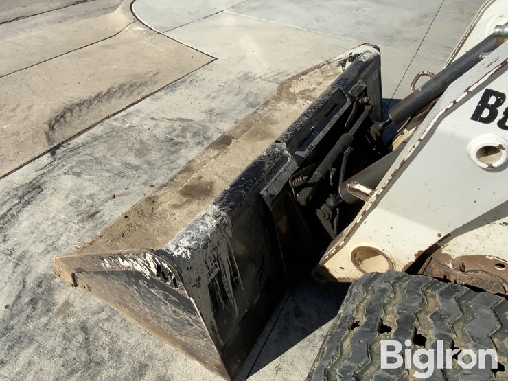 bobcat-t300-image-12