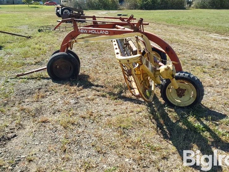 new-holland-258-image-8