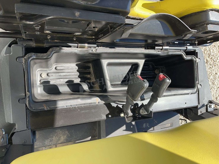 2016-john-deere-gator-image-27