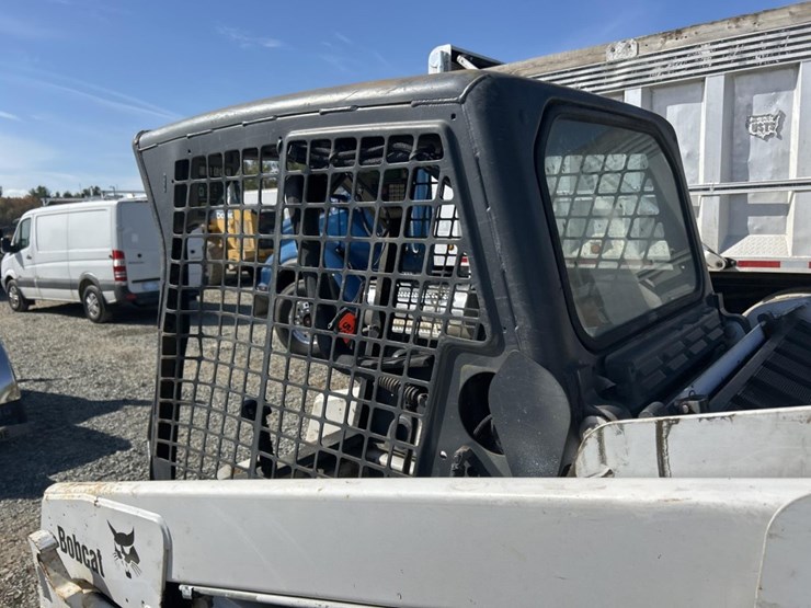 bobcat-t200-image-32