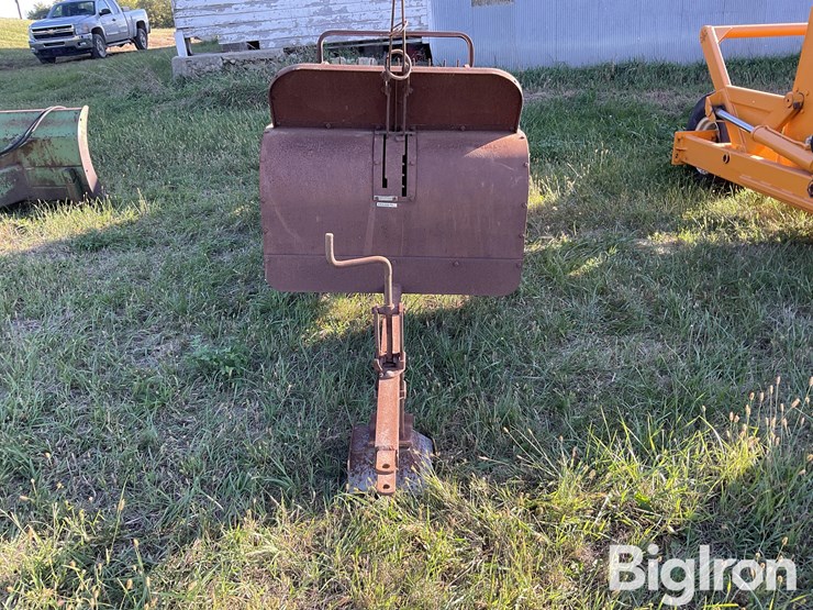 john-deere-h-image-2