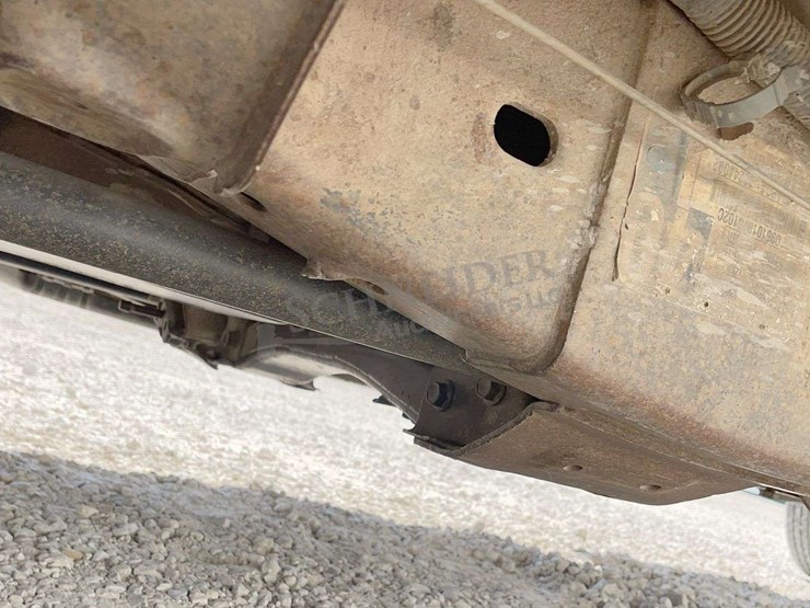 2012-chevrolet-3500-image-29