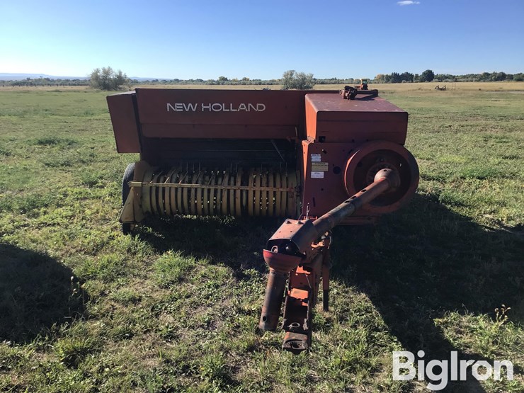 new-holland-425-image-2