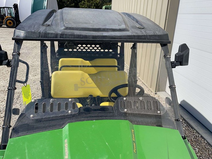 2016-john-deere-gator-image-11