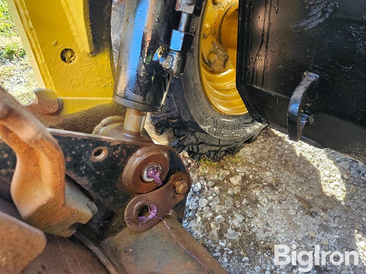 2007-caterpillar-226b3-image-13