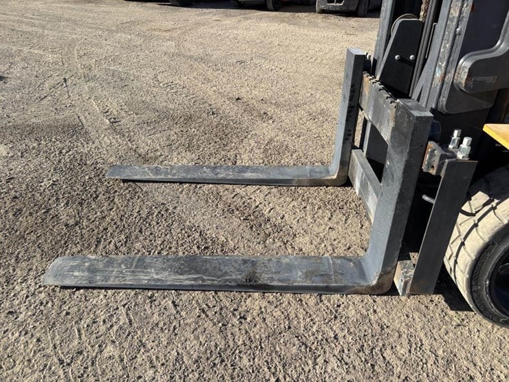 caterpillar-gc35k-image-9