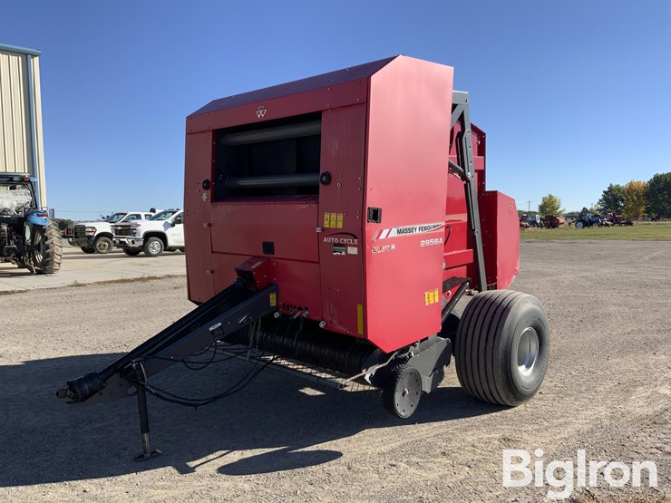 2014-massey-ferguson-2956a-image-1
