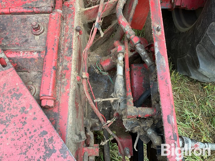 1991-case-ih-1660-image-17