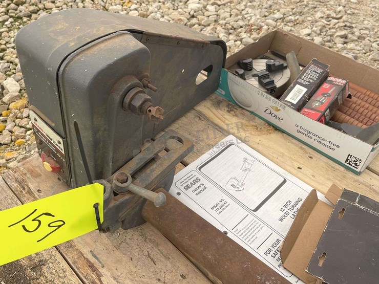 craftsman-12"-bench-mount-wood-lathe-w/-accessories-image-4