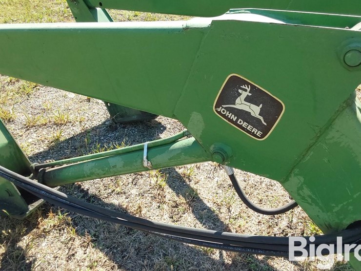 john-deere-148-image-17