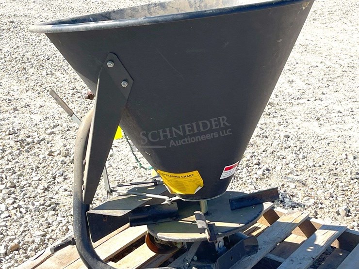 3-pt.-pto-drive-seed-spreader,-from-the-estate-of-dr.-ken-buchmann-image-2