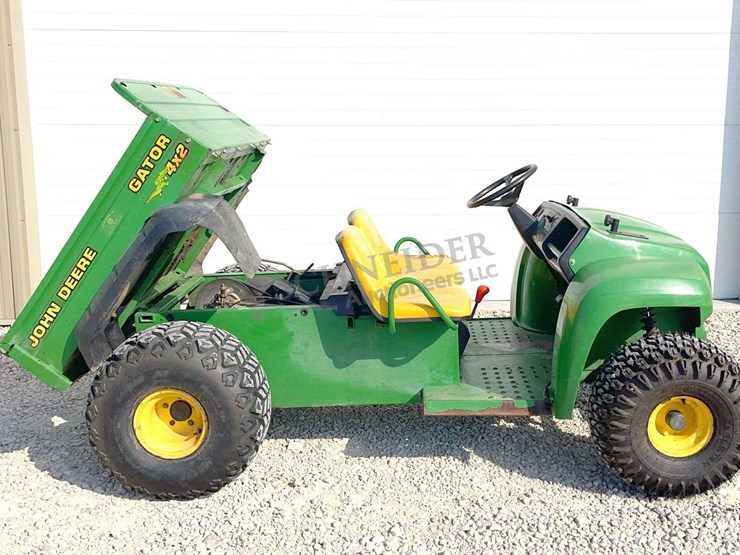 john-deere-gator-image-4