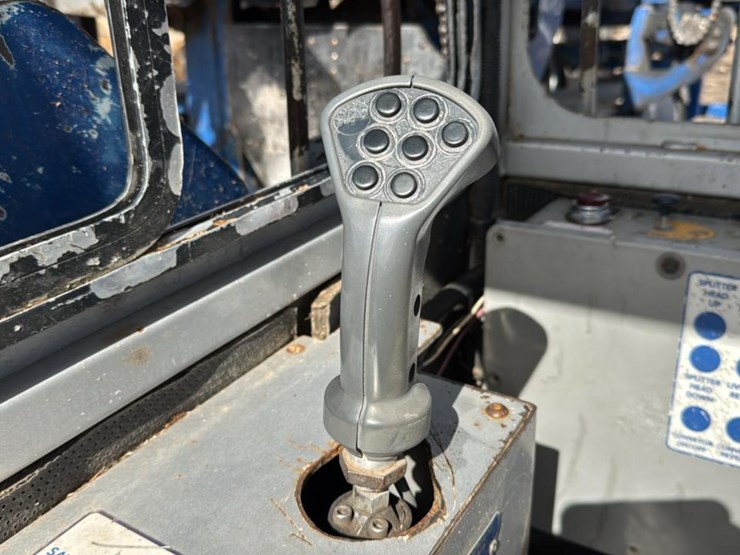 2016-caterpillar-c2.2-image-23