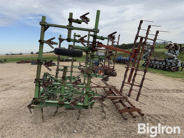 john-deere-1100-image-8