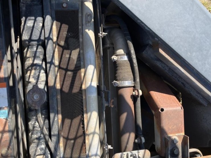 komatsu-pc228us-lc-image-60