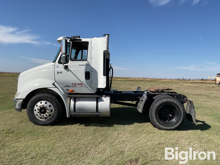 2005-international-8600-image-8