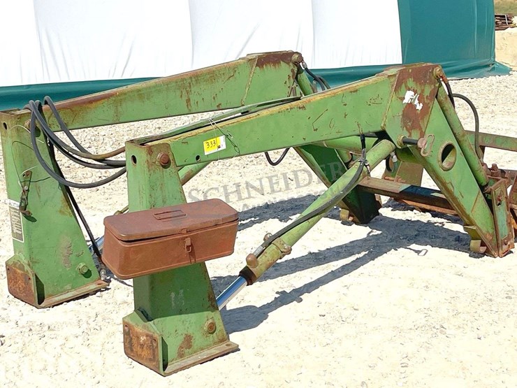 john-deere-148-image-5