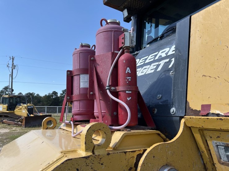 john-deere-1050-image-55