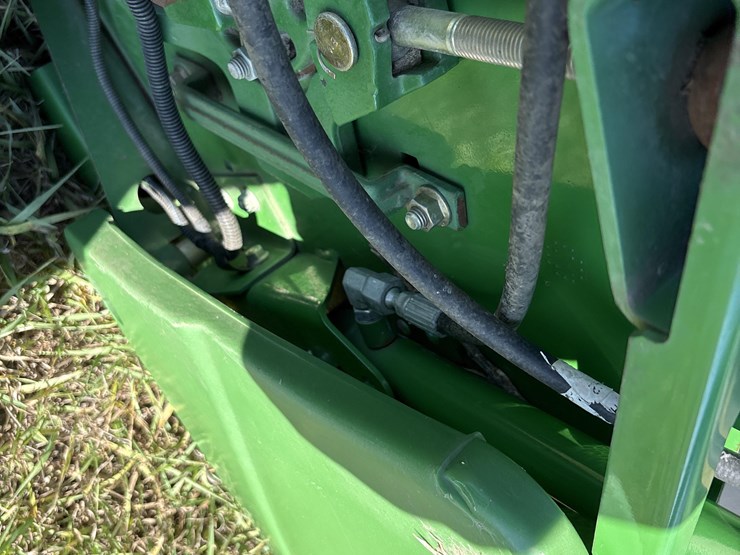 2010-john-deere-630f-image-10