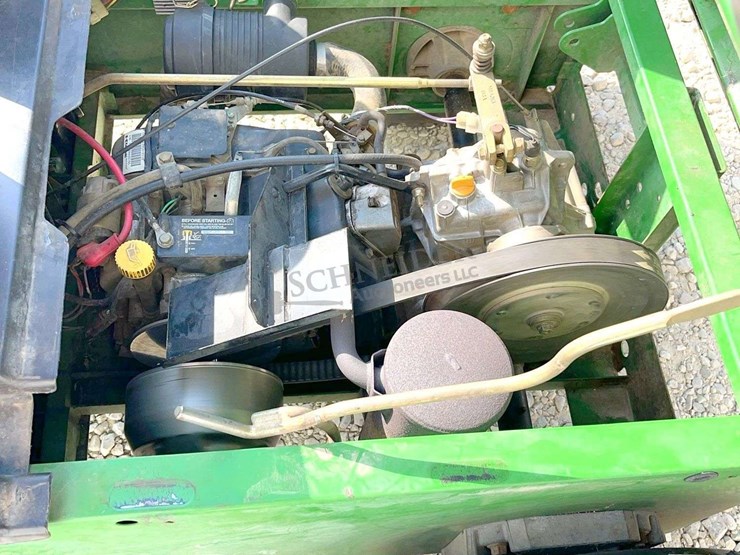 john-deere-gator-image-26