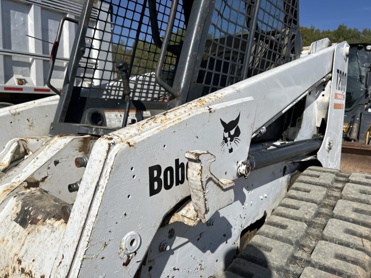 bobcat-t200-image-17