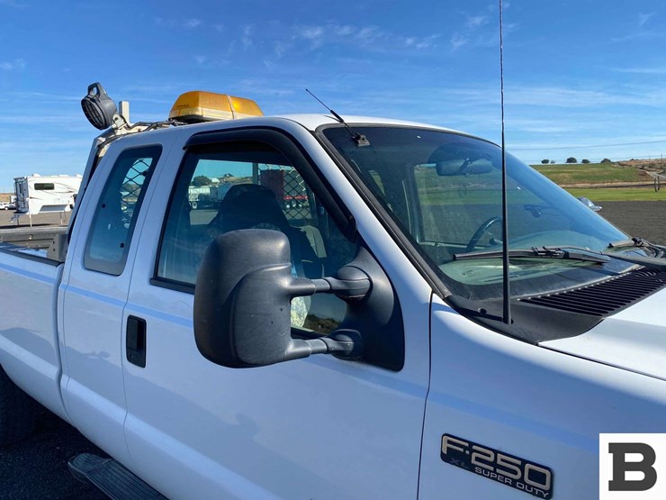 2002-ford-f250-image-28