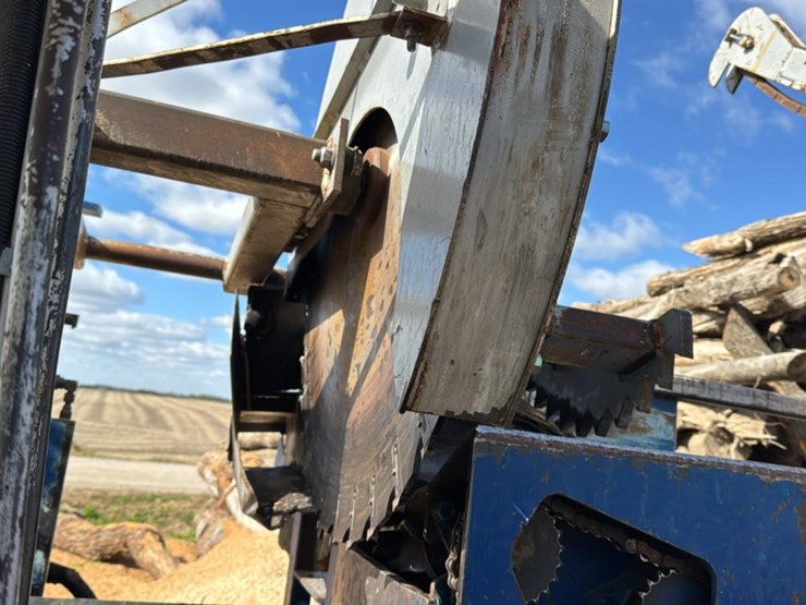 2016-caterpillar-c2.2-image-21