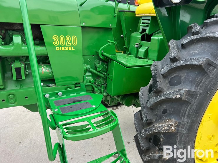 1971-john-deere-3020-image-12