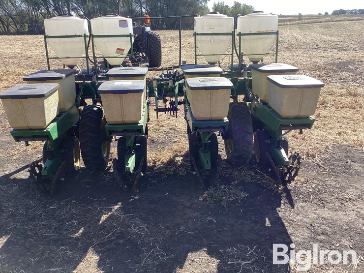 john-deere-7000-image-6