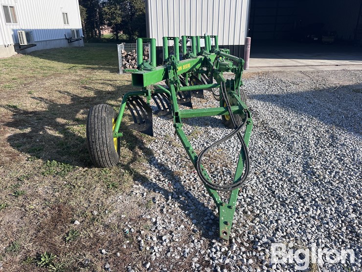 john-deere-5-image-2