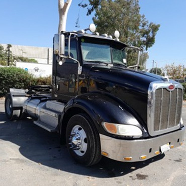 2014 PETERBILT 384