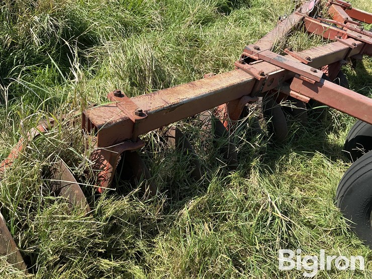 massey-ferguson-620-image-19