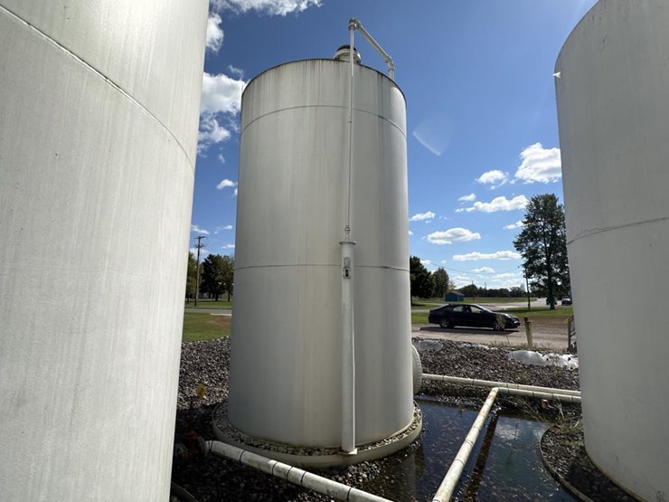 #3114-•-approx-14'x8'-fuel-tank-image-4