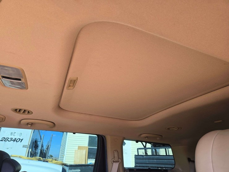 2015-kia-sedona-image-10