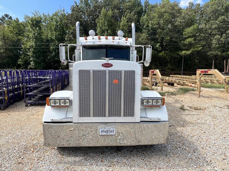 2007-peterbilt-379exhd-image-2