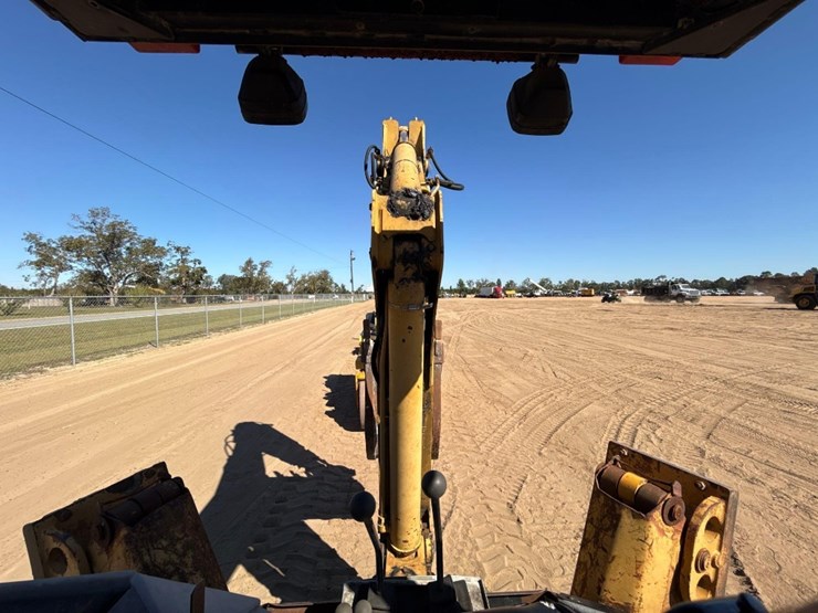 1993-caterpillar-416b-image-28