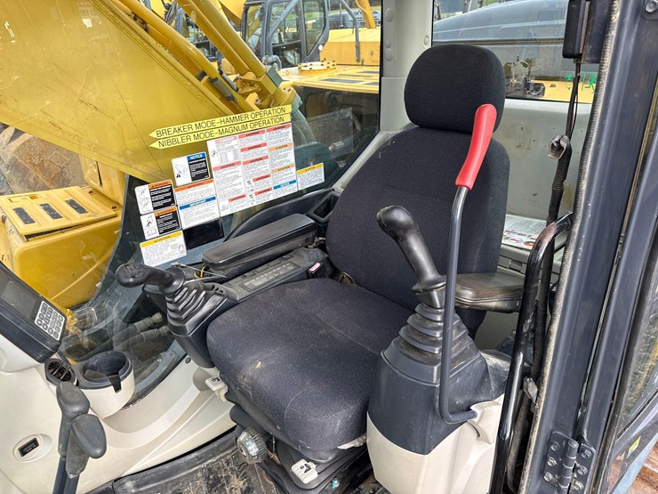 2015-kobelco-sk350-lc-9-image-13