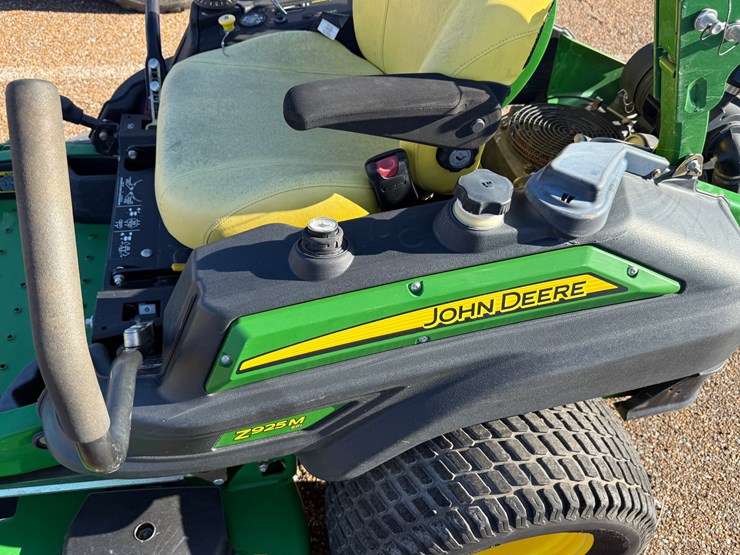 john-deere-z925m-image-16