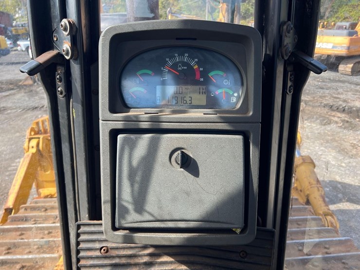 2006-caterpillar-d8t-image-39