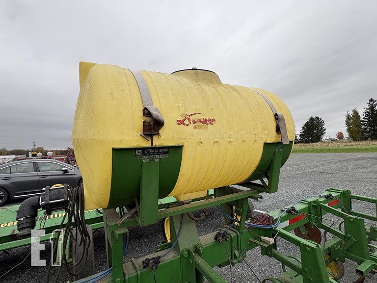 john-deere-100-image-6