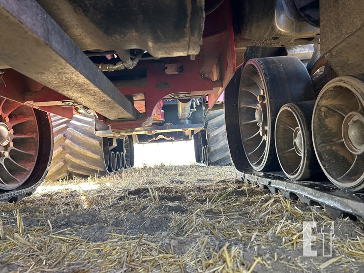 2013-case-ih-steiger-600-quadtrac-image-30