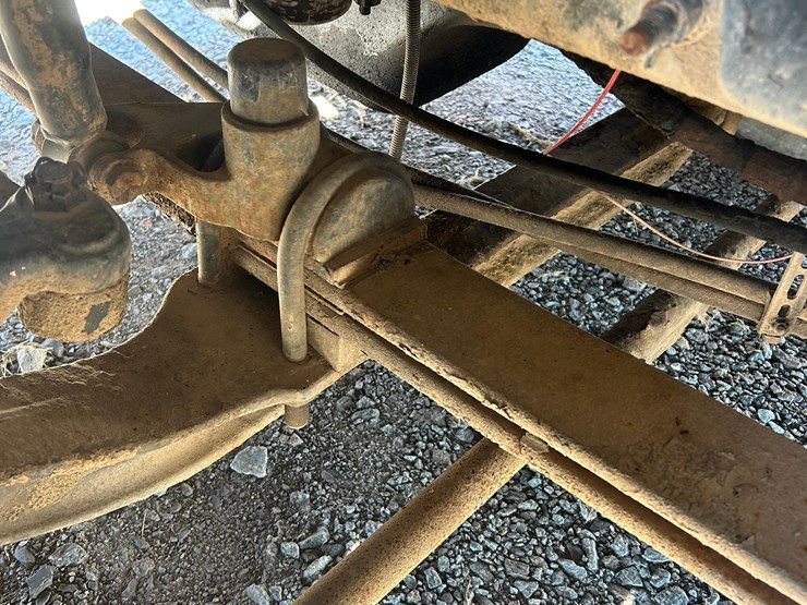 2011-mack-tender-truck-w/adams-rear-discharge-bed-auger-image-84