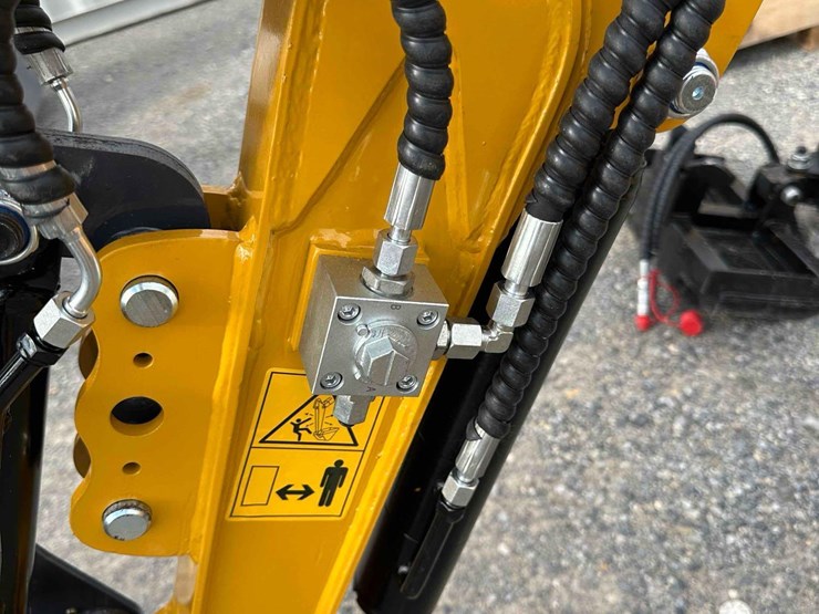 unused-sdle18p-mini-excavator-image-5